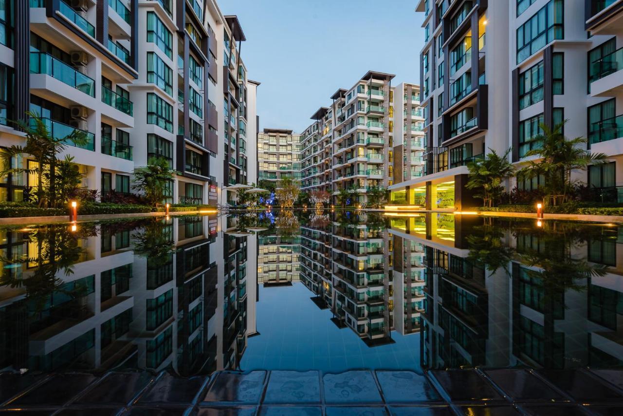 Wyndham Royal Lee Phuket Hotel Nai Yang Exterior photo