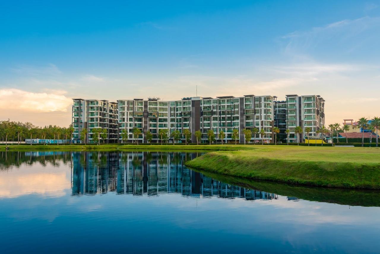 Wyndham Royal Lee Phuket Hotel Nai Yang Exterior photo
