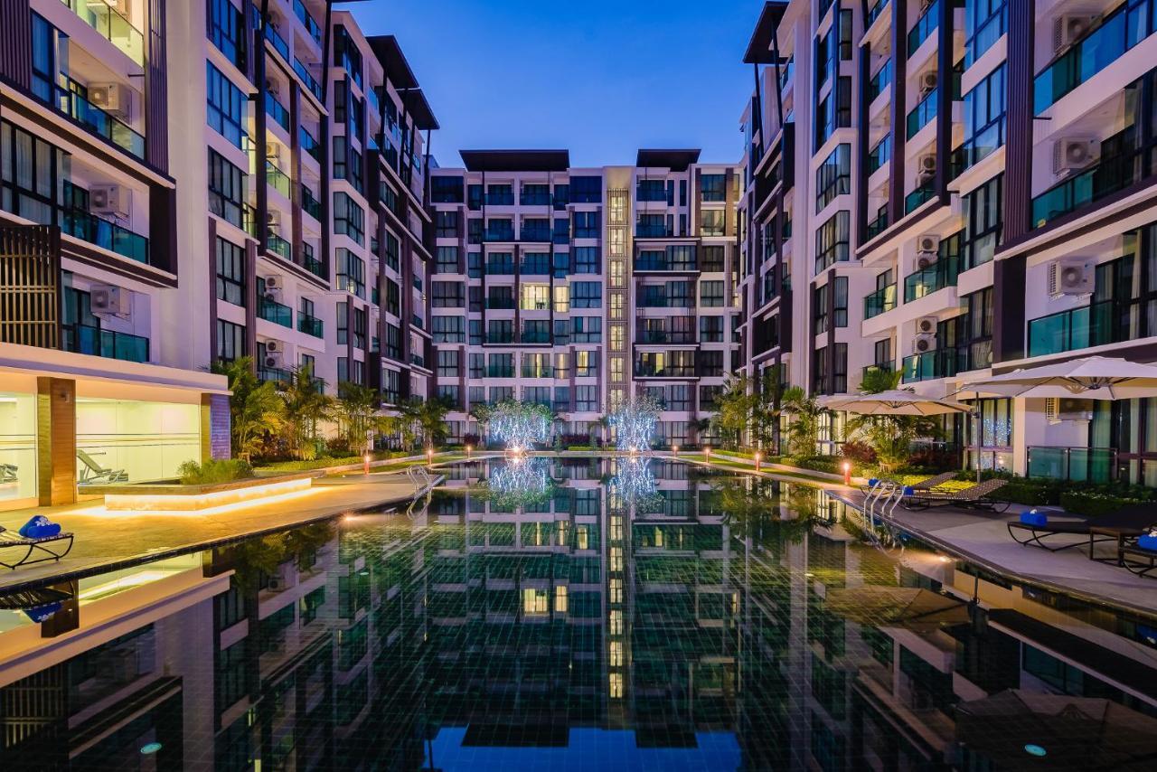 Wyndham Royal Lee Phuket Hotel Nai Yang Exterior photo