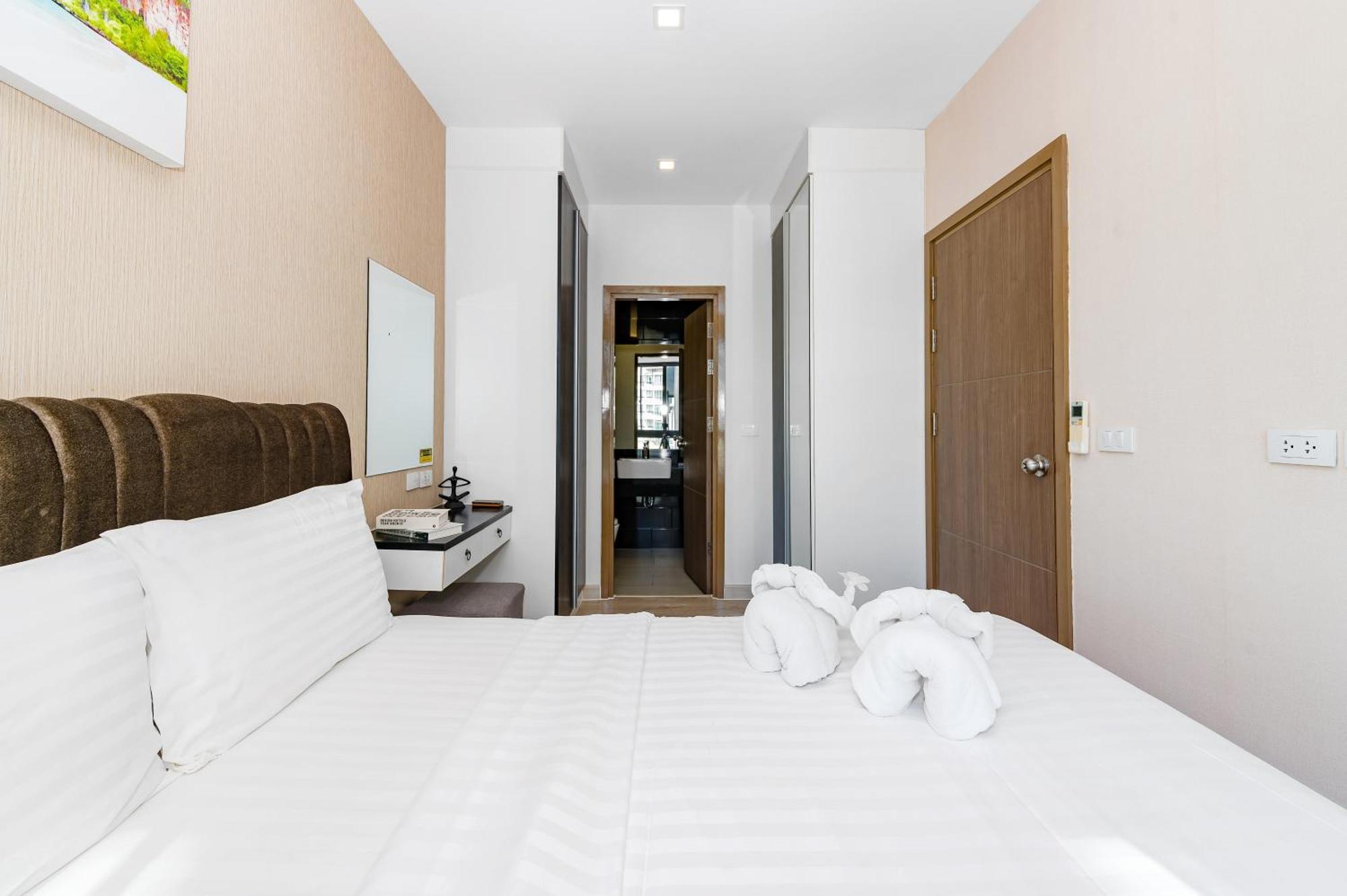 Wyndham Royal Lee Phuket Hotel Nai Yang Exterior photo