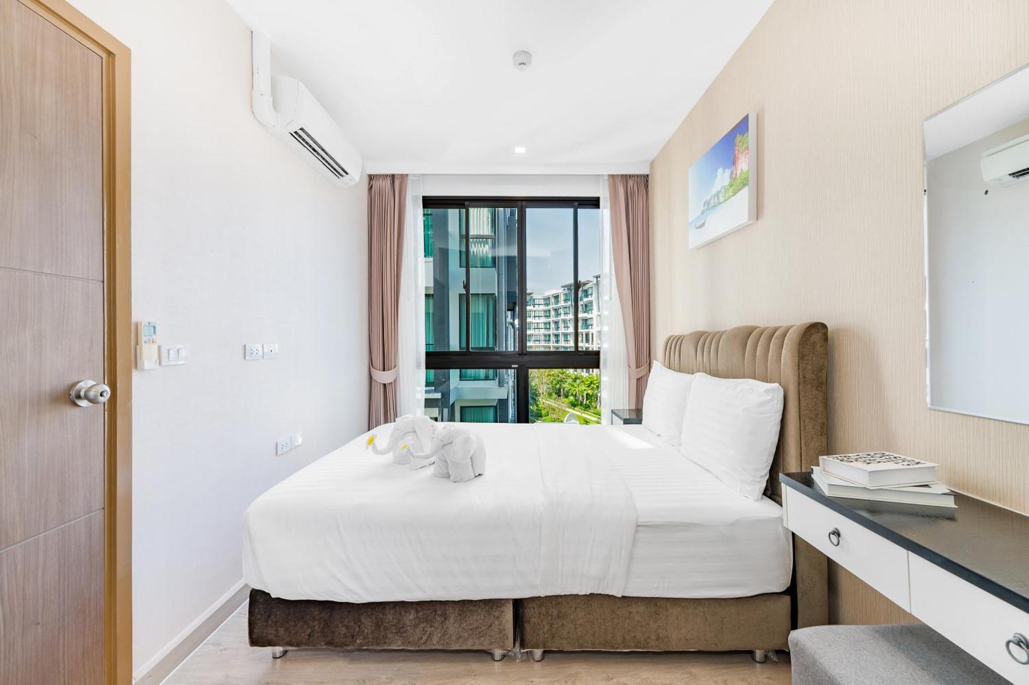 Wyndham Royal Lee Phuket Hotel Nai Yang Exterior photo
