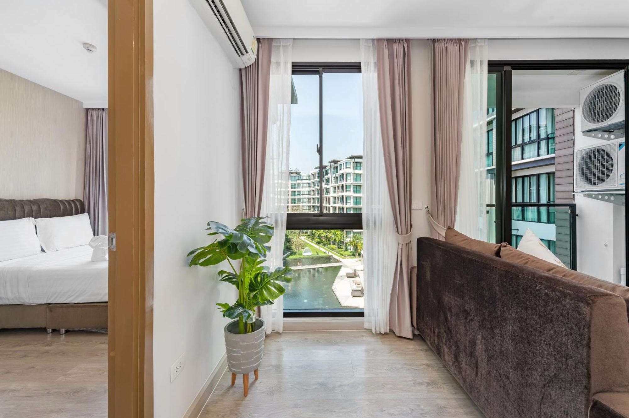 Wyndham Royal Lee Phuket Hotel Nai Yang Exterior photo