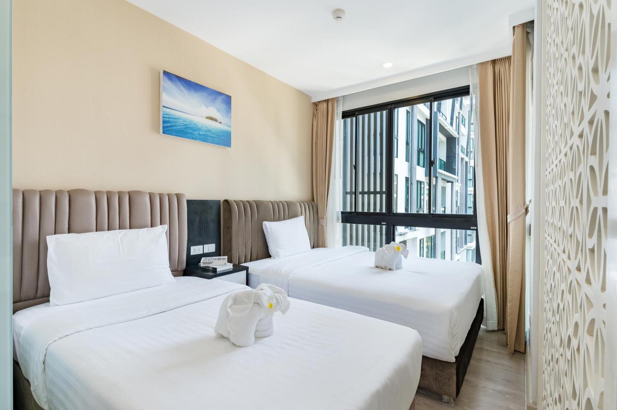 Wyndham Royal Lee Phuket Hotel Nai Yang Exterior photo