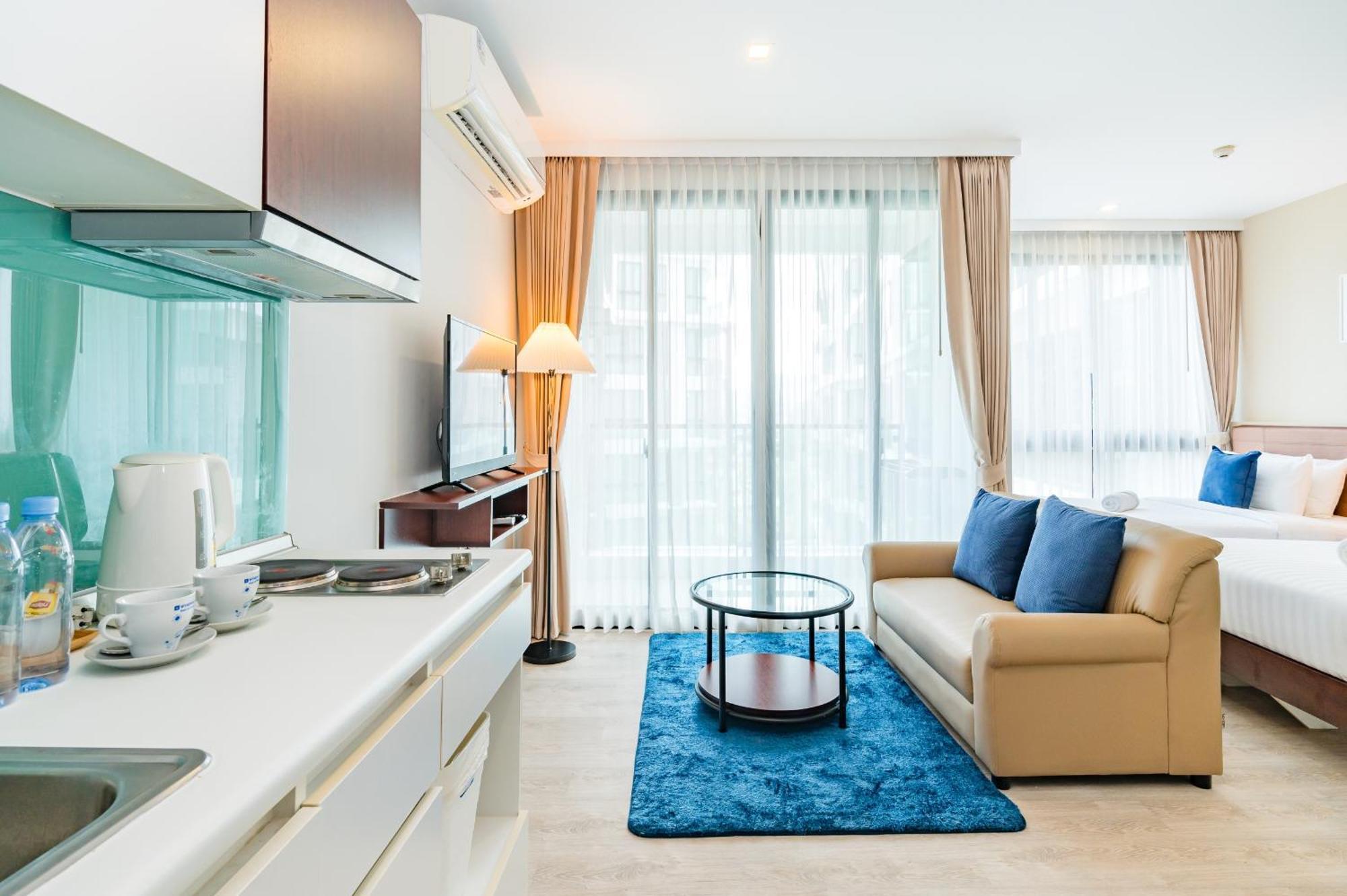 Wyndham Royal Lee Phuket Hotel Nai Yang Exterior photo